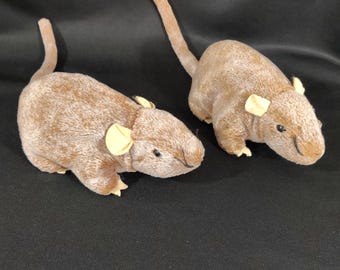 Ty Beanie Baby &quot;Tiptoe&quot; the Mouse – 1998 Retired Plush- 1 with bent tag, and one with no tags