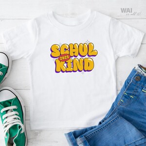 Schoolchild 2025 T-Shirt Gift for First-Grader School Enrollment | T-Shirt Schoolchild Gift First Grade School Start 2025