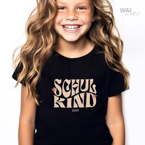 Schoolchild 2025 T-Shirt Gift for First-Grader School Enrollment | T-Shirt Schoolchild Gift First Grade School Start 2025