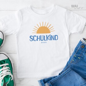Schoolchild 2025 T-Shirt for First-Grader Gift School Enrollment First-Grader Back to School | T-Shirt Schoolchild Gift First-Grader Back to School
