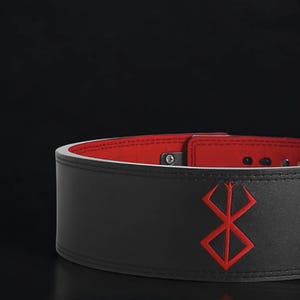 Another close up view of Berserk Powerlifting Belt.