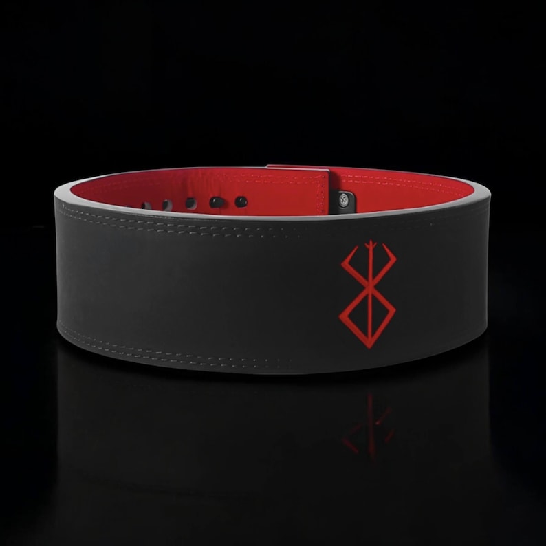 3rd image for berserk lever belt. Anime weightlifting belt for powerlifting.