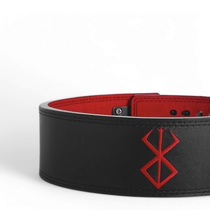 Another close up view of Berserk Powerlifting Belt.