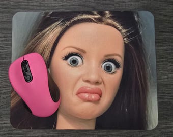 Funny Face Girl Mouse Pad