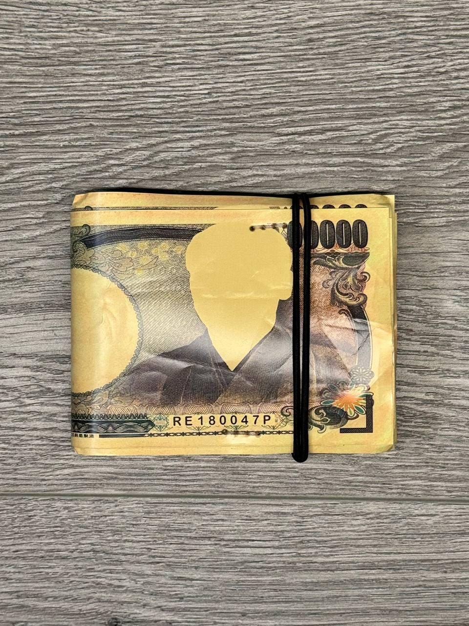 花ゆう様 Martin Margiela | 50 Pound Coin Wal Maison Martin Margiela, S/S 2008 50 Pound Bifold Wallet - LA