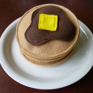 Deluxe Breakfast Felt Play Food 3 pancakes