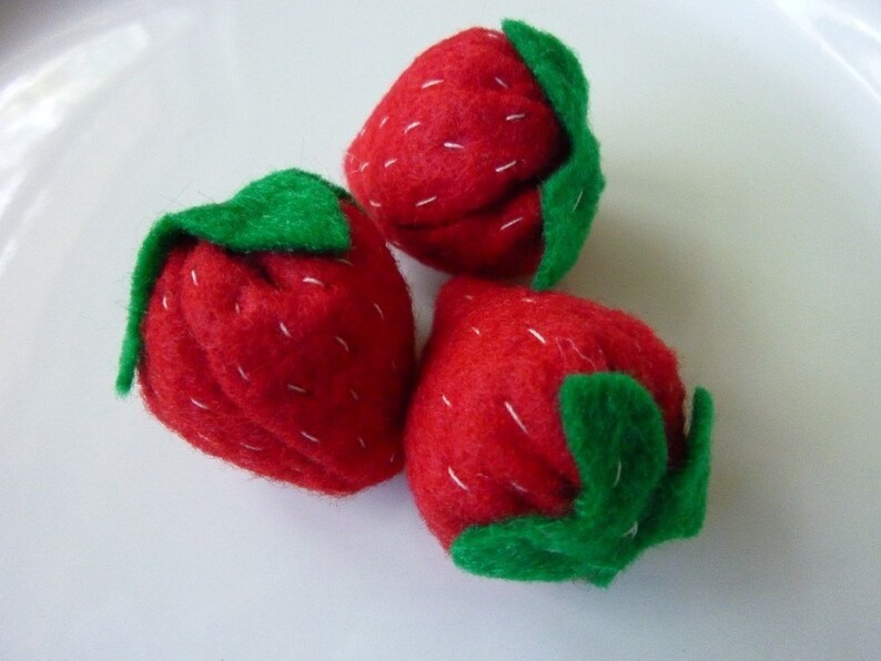 Deluxe Breakfast Felt Play Food 3 strawberries