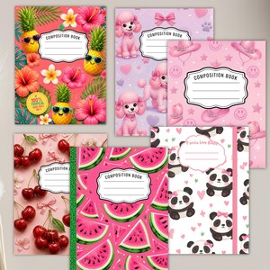 K&ouml;nnte beinhalten: Eine Sammlung von f&uuml;nf Notizheften mit verschiedenen Mustern, darunter Ananas mit Sonnenbrillen, rosa Pudel, rosa Cowboyh&uuml;te und Smileys, rote Kirschen mit Schleifen, Wassermelonenscheiben sowie Pandas mit rosa Schleifen auf wei&szlig;em Hintergrund.