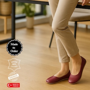 Handgefertigte Leder Ballerinas: Burgund Barfuß Schuhe, Minimalistische Ballerina Schuhe