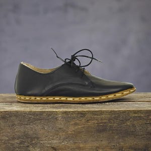 Handmade Dark Blue Leather Oxfords: Women&#39;s Barefoot Lace Up Earthing Shoes