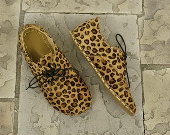 Handmade Leopard Print Leather Oxfords: Women's Barefoot Lace Up Earthing Shoes