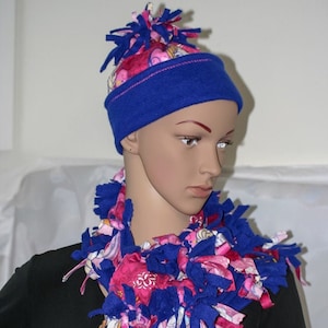 TODLER Hat and Scarf. Youth Hat. Fleece Scarf. Fleece Hat. Fleece Scarf and Hat Set. Kids Winter Hat. Toddler Hat and Scarf. Unique Gift.
