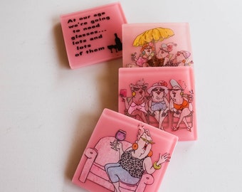 Set van 4 onderzetters epoxyhars, roze Funny Friends-ontwerp