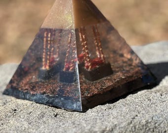 Orgonietpiramide (groot)
