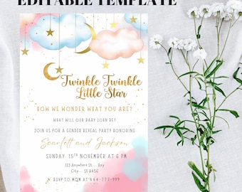 以下が含まれることがあります： 「Twinkle Twinkle Little Star」のテキストが入った性別発表パーティーの招待状。水彩画の雲、金の星、三日月がデザインされています。招待状にはイベントの詳細とRSVP情報が含まれています。
