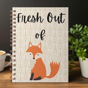 Cópia do caderno espiral Fresh Out of Fox - linha pautada 6 x 8