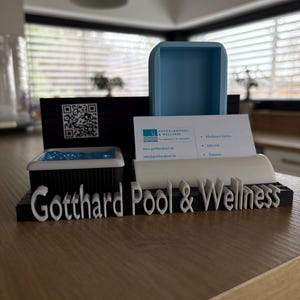 Egyedi 3D-weergave: nieuw begin – Céges-logo, QR-code, grote afbeelding