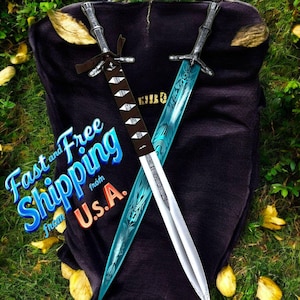 Holy Moonlight Greatsword Replica – Life-Size Hand-Forged Metal Sword, Bloodborne Elden Ring Cosplay Prop, Gamer Gift for Him, Holy gift