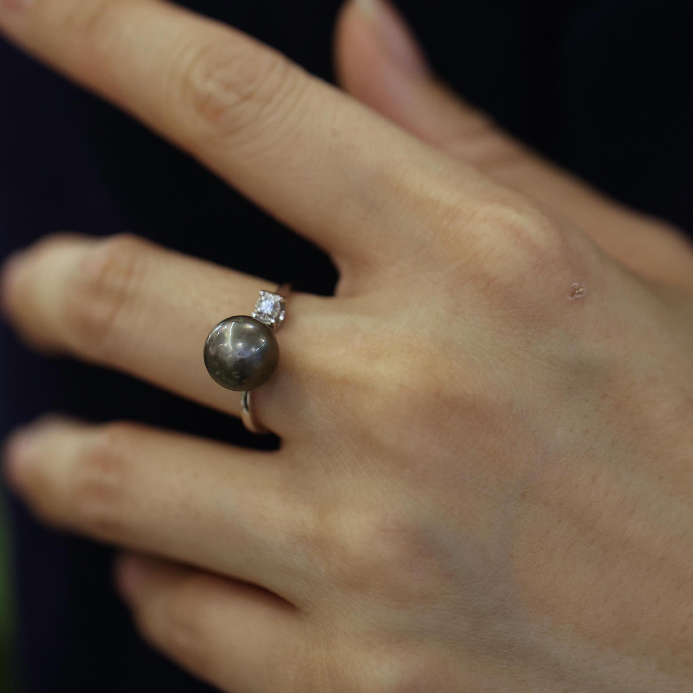Handmade Tahitian Black Pearl Ring with Crystal Decoration, Minimalist Black Pearl Ring for Women, Vintage Inspired Jewelry, Gift for Her