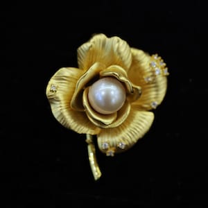Gold Rose Brooch with Freshwater Pearl Center, Elegant Floral Brooch for Women, Handmade Flower Inspired Pin, Vintage Jewelry Gift