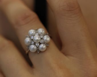Elegant Freshwater Pearl Bloom Ring in Silver, Handmade Adjustable Floral Ring, Romantic Jewelry for Anniversary or Wedding