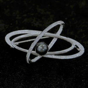 Delicate Tahitian Black Pearl Brooch with Saturn Design, Handmade Jewelry for Women， Romantic Bridal Gift, Elegant Astronomy Theme Pin
