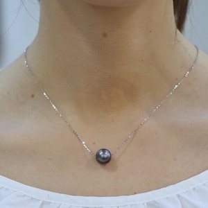 Elegant Tahitian Black Pearl Floating Pendant Necklace, Minimalist Black Pearl Necklace for Women, LuLuTong Design for lucky Jewelry