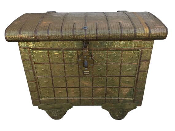 vintage copper & wood chest View 4