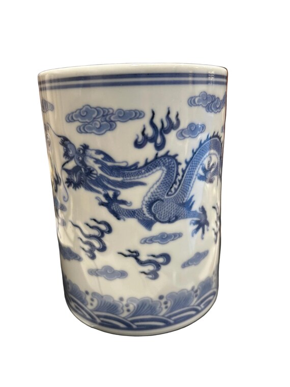 asian porcelain vase