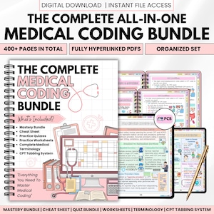 Op de afbeelding: Een digitale downloadbundel voor medisch coderen, met een spiraalgebonden notitieboek met de titel "The Complete Medical Coding Bundle". Bevat een computer, medische grafieken en een pen. De afbeelding bevat ook de tekst "400+ pagina's in totaal" en "Volledig hyperlinked PDF's".