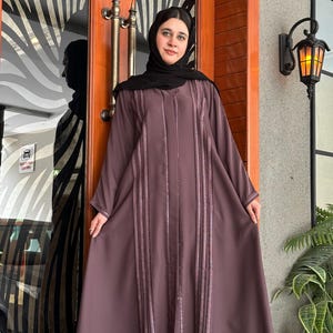 Premium Abaya, Nidah Stoff Abaya, Pflaume Abaya, Lange Abaya, Geschenk für sie, Geschenk, Neueste Abaya. hijab, steinverzierte Abaya