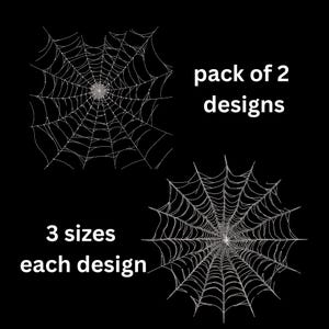 Pode incluir: Dois desenhos de teias de aranha brancas sobre um fundo preto. O texto diz "pack of 2 designs" e "3 sizes each design". As teias de aranha são detalhadas e intrincadas, perfeitas para decorações de Halloween.