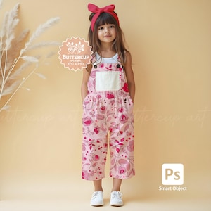 Könnte beinhalten: Ein Kind trägt einen rosafarbenen Jumpsuit mit Blumenmuster, einer weißen Tasche und weißen Turnschuhen. Der Jumpsuit hat ein Rosenmuster und wird mit einem roten Stirnband kombiniert. Der Text "Buttercup art" und "JPG & PSD" ist enthalten.