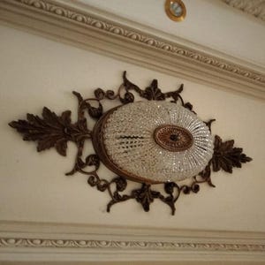 French Crystal & Brass Flush Mount Ceiling Light – Vintage Rococo Style / 95 X45 CM