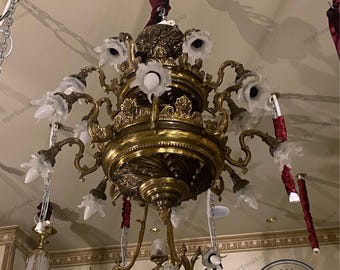 Large Vintage-Style Crystal Brass Chandelier – Opulent Baroque Elegance