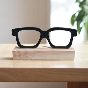 Eyeglasses Silhouette Wooden Decor: Nerdy Chic Shelf Ornament