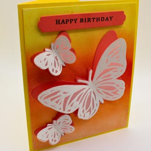 Handgemachte Geburtstagskarte mit Pop Up Schmetterlingen - 3D Schicht Design - Orange & Gelb Ombre - Time to Celebrate Greeting - Pop Up Karte.
