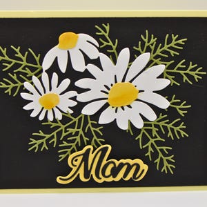 Handgemachte Gänseblümchen Mom Karte – Du wirst geliebt – Muttertag oder Geburtstag – Blumengruß für Mama – Elegante Papierkunst – A2 Größe