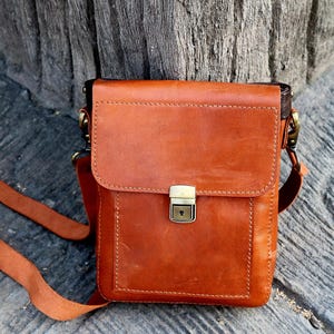 Borsa a tracolla in pelle, borsa in pelle fatta a mano, custodia per cellulare in pelle, piccola borsa a tracolla, porta telefono, piccola borsa in pelle, borsa a tracolla Saddle