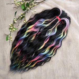 Black Rainbow BORSTELBARE synthetische DE gevreesde krullen (gewone gevreesde of push-up)