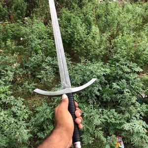 Handmade Damascus Steel Sword – 36&quot; Medieval Longsword with Leather-Wrapped Handle & Sheath | Gift for Him | Collectible Sword | MD BLADES