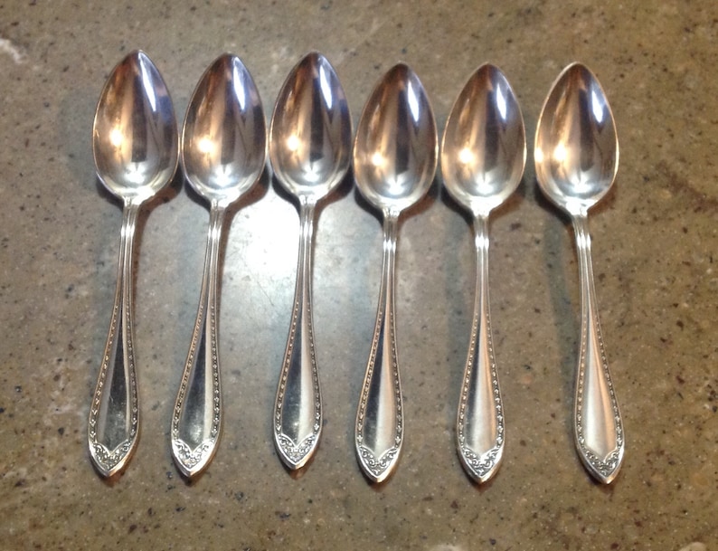 Vintage Oneida Sheraton Flatware Teaspoon Silverplate 6 Piece 1910 Set