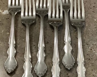 GLOSSY SILVERPLATE Details about    SILVER SHELL 1978 ONEIDA CUBE 9 1/2" DINNER KNIVES 4 