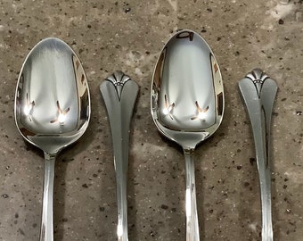 Vintage Oneida Community Royal Flute Silverplate Teaspoon 4 Piece Set