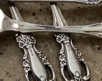 Oneida Sutton Place Dinner Fork 7 1//4/" Deluxe Stainless Flatware Silverware