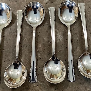 Vintage May Queen Holmes Edwards Silverplate 6 Piece Round Bowl Gumbo Soup Spoon Flatware Set