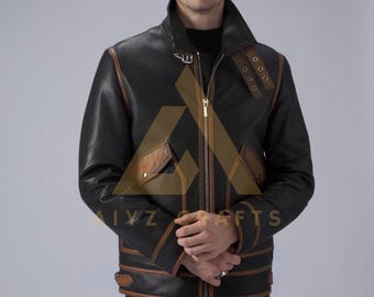 Men's Cowhide Leather Biker Jacket: Front Pocket Design