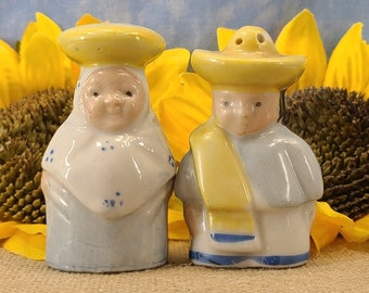 Vintage Japan South American (Peruvian?) Couple Salt and Pepper Shakers Hand Painted Magical Fire