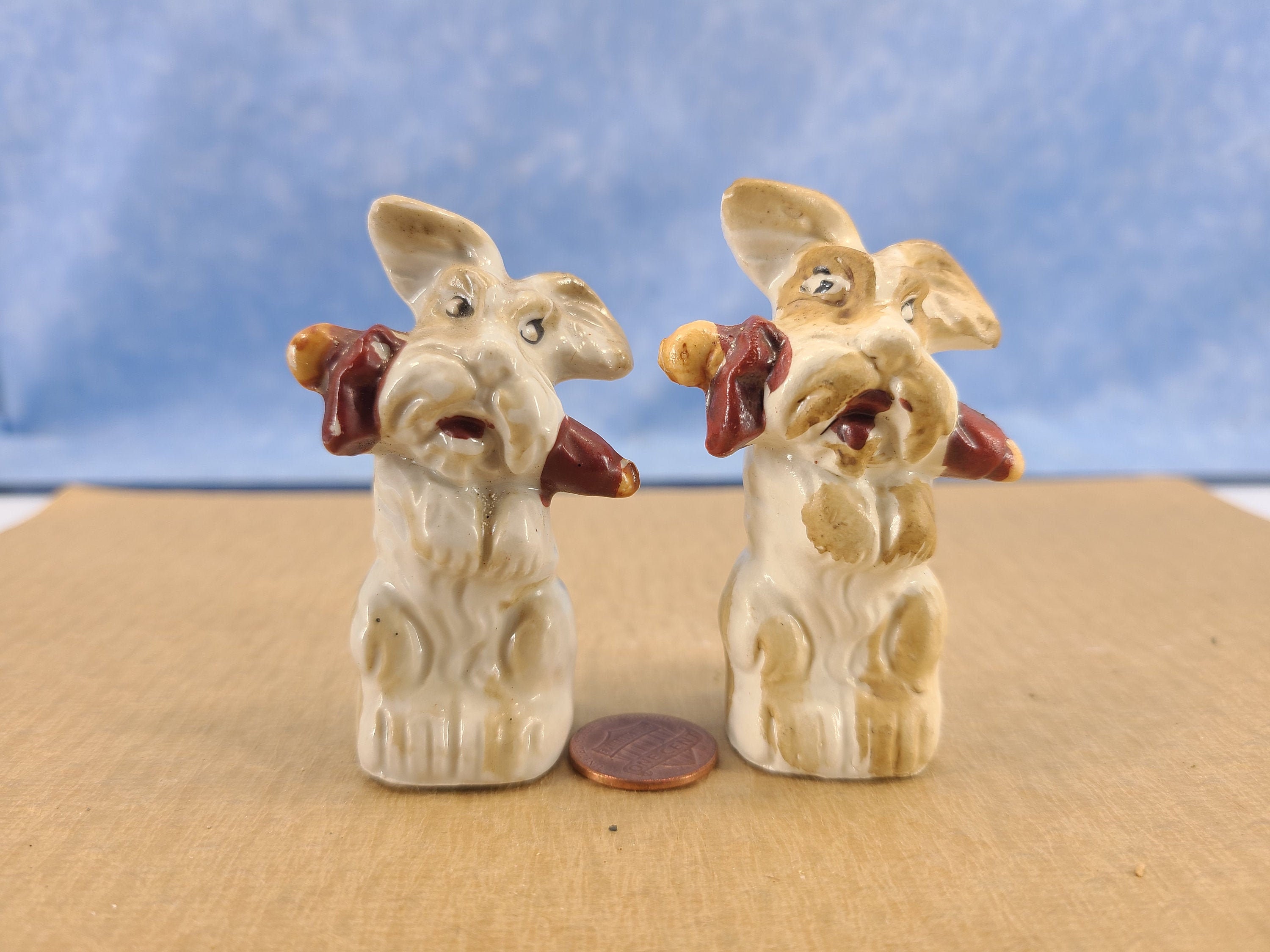 Art & Collectibles or Schnauzers? Vintage Scottie Dogs Holding Sausage