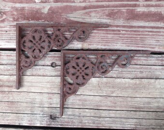 Pair of Rusty Cast Iron Shelf Brackets, Vintage